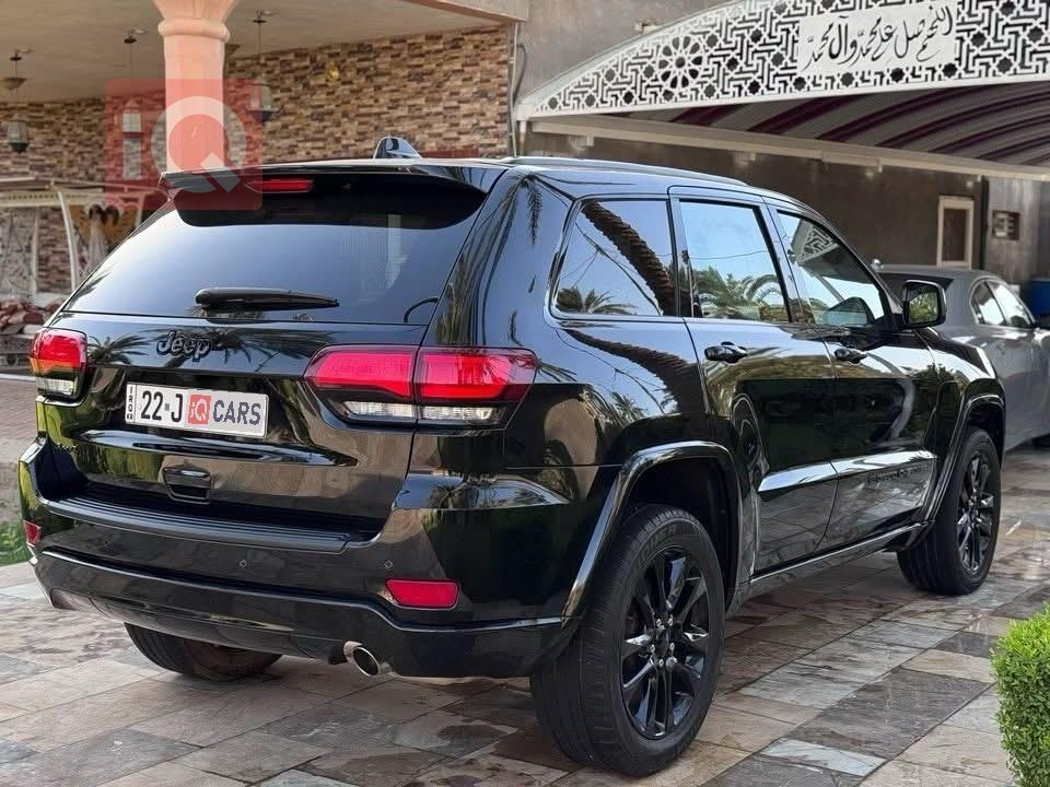 جيب جراند شيروكي